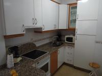 A kitchen or kitchenette at Apartamento A Peregrina (Silgar, Sanxenxo)
