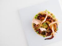 ホテルの敷地内または近くでの食事または食べ物