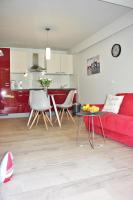Kuchyňa alebo kuchynka v ubytovaní Apartmani Žužić