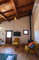 A seating area at Aurora Medieval House