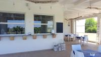 A restaurant or other place to eat at Agriturismo La Rondine