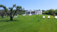 A garden outside Agriturismo La Rondine