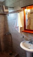 Kúpeľňa v ubytovaní Villa Georgia beach