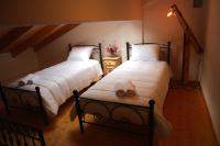 Posteľ alebo postele v izbe v ubytovaní LUXURIOUS APARTMENTS ANGELINA 2