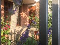A garden outside B&B Villa Sophie