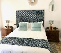 Posteľ alebo postele v izbe v ubytovaní La Villa Suite Málaga