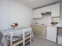 Kuchnia lub aneks kuchenny w obiekcie Apartments Folo