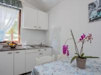 Kuchnia lub aneks kuchenny w obiekcie Apartments Folo