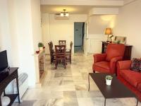Posedenie v ubytovaní Fantastic 3-Bedroom Holiday Home including Tennis and Pool Near Golf Course