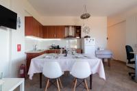 Kuchyňa alebo kuchynka v ubytovaní Naiada Stomio-A apartment