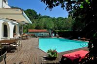 Basen w obiekcie Hotel Le Piane lub w pobliżu