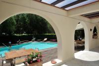 Basen w obiekcie Hotel Le Piane lub w pobliżu