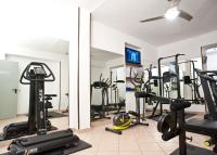 Posilňovňa alebo fitness centrum v ubytovaní Hotel Oasi Verde