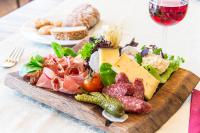 Φαγητό σε αυτό το ξενοδοχείο ή κάπου εκεί κοντά