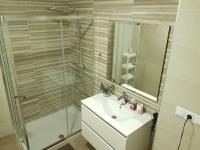 Koupelna v ubytování Apartamento-estudio Corazón de Alicante