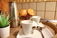 Coffee and tea making facilities at La Buhardilla de Andrea