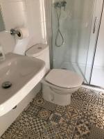 Koupelna v ubytování Hostal Casiano Camarasa