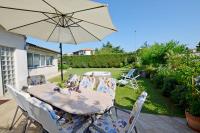 Vonkajšia záhrada v ubytovaní Apartment Evan