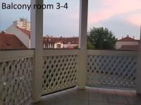 Balkón alebo terasa v ubytovaní Zoli Apartmanok-Zoli Kölcsey 19 Villa