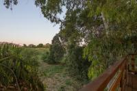 Vonkajšia záhrada v ubytovaní River TreeHouse