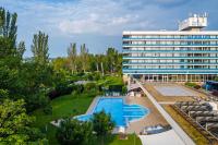 Bazén v ubytovaní Danubius Hotel Annabella alebo v jeho blízkosti