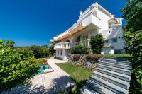 Vonkajšia záhrada v ubytovaní Guesthouse Halilagic