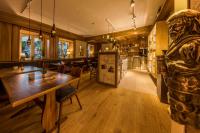 ห้องอาหารหรือที่รับประทานอาหารของ Hotel Brunner