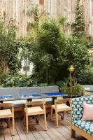 Κήπος έξω από το Hôtel Le Ballu