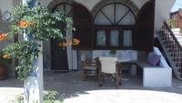 A seating area at Villa Iris