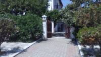 A garden outside Villa Iris