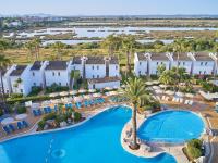 Basen w obiekcie BQ Alcudia Sun Village lub w pobliżu