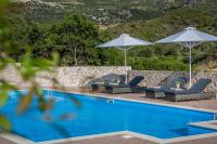 Bazén v ubytovaní Brand New Skala Beach Apartment- Pieno Di Luce alebo v jeho blízkosti