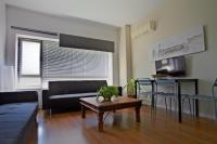 Posezení v ubytování TOLETUM low cost LOFTS diáfanos o 2dormitorios PARKING Municipal Gratis al aire libre a 100m