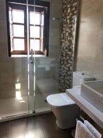 Un baño de El Cuartel del Rio Dulce