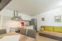 Kuchyňa alebo kuchynka v ubytovaní Apartments Coronata