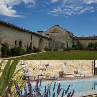 two pictures of a house and a swimming pool at Les Hauts De Chalonne in Le Gond-Pontouvre
