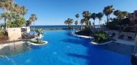 The swimming pool at or close to Estepona Mar Azul Aparthotel