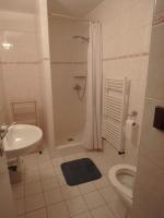 Koupelna v ubytování Apartments Večerník Rokytnice
