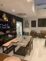 Posezení v ubytování Accra Luxury Apartments at The Gallery