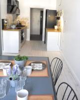 Kuchnia lub aneks kuchenny w obiekcie Apartament Pod Tężnią