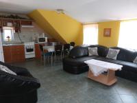 Kuchyňa alebo kuchynka v ubytovaní Andi Apartman