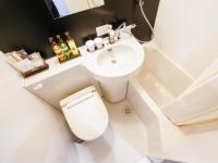HOTEL LiVEMAX 姫路市役所前にあるバスルーム