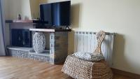 TV a/nebo společenská místnost v ubytování Family Duplex Esterri