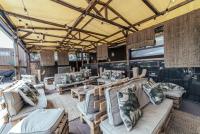 A seating area at Kabul Party Hostel Barcelona