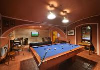 Biliár nebo kulečník v ubytování Hotel Salvator