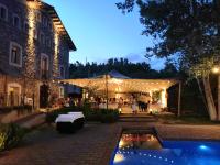 Bazén v ubytování Molí Blanc Hotel nebo v jeho okolí