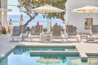 Basen w obiekcie Hotel Ilusion Moreyo - Adults Only lub w pobliżu