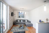 Posedenie v ubytovaní Newly renovated apartment ''Marin'' in the center!