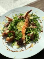 Jídlo v aparthotelu nebo okolí