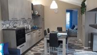 A kitchen or kitchenette at DA ISINOE